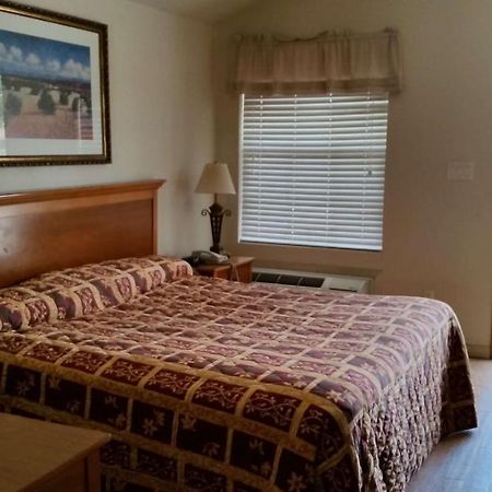 Garden Inn & Suites Hebbronville Екстериор снимка