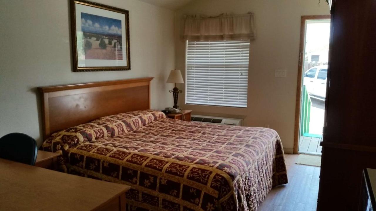 Garden Inn & Suites Hebbronville Екстериор снимка