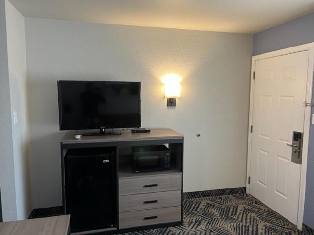 Garden Inn & Suites Hebbronville Екстериор снимка