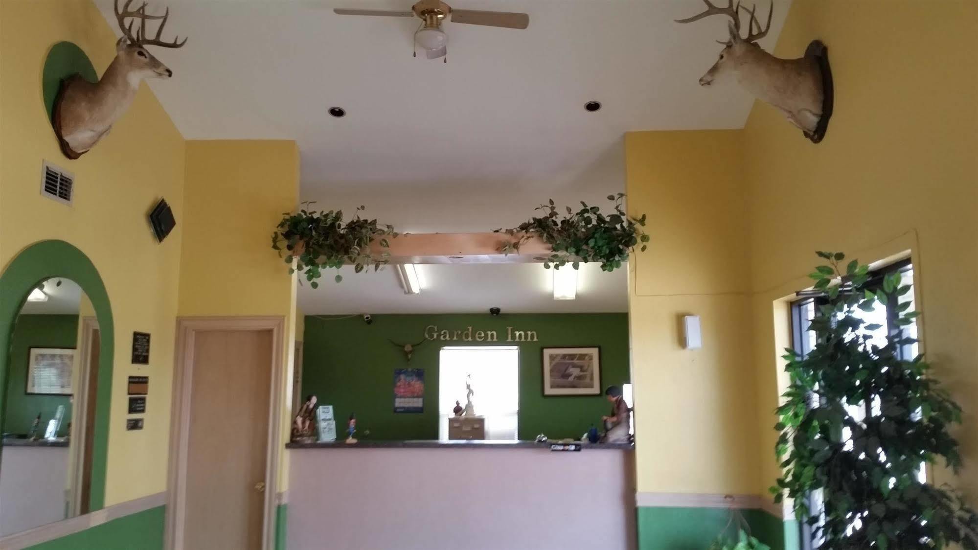 Garden Inn & Suites Hebbronville Екстериор снимка
